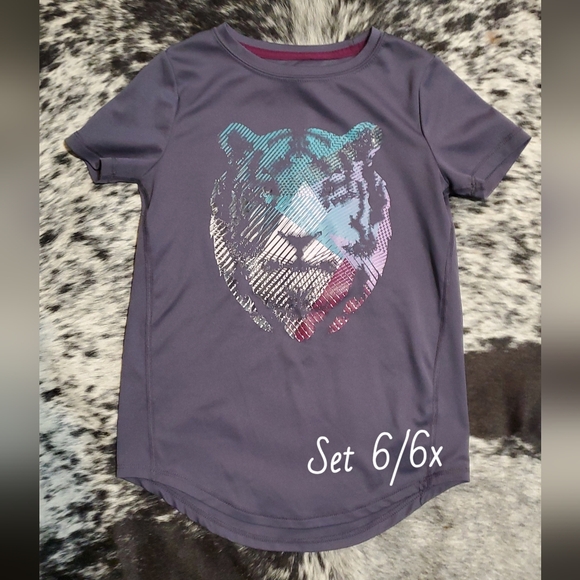 Colorful Graphic T-Shirts and Pants Collection - Picture 10 of 12